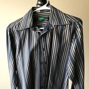 ✨United Colors of Benetton shirt✨